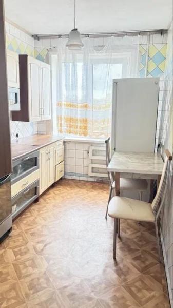 Продам 3-кімнатну квартиру