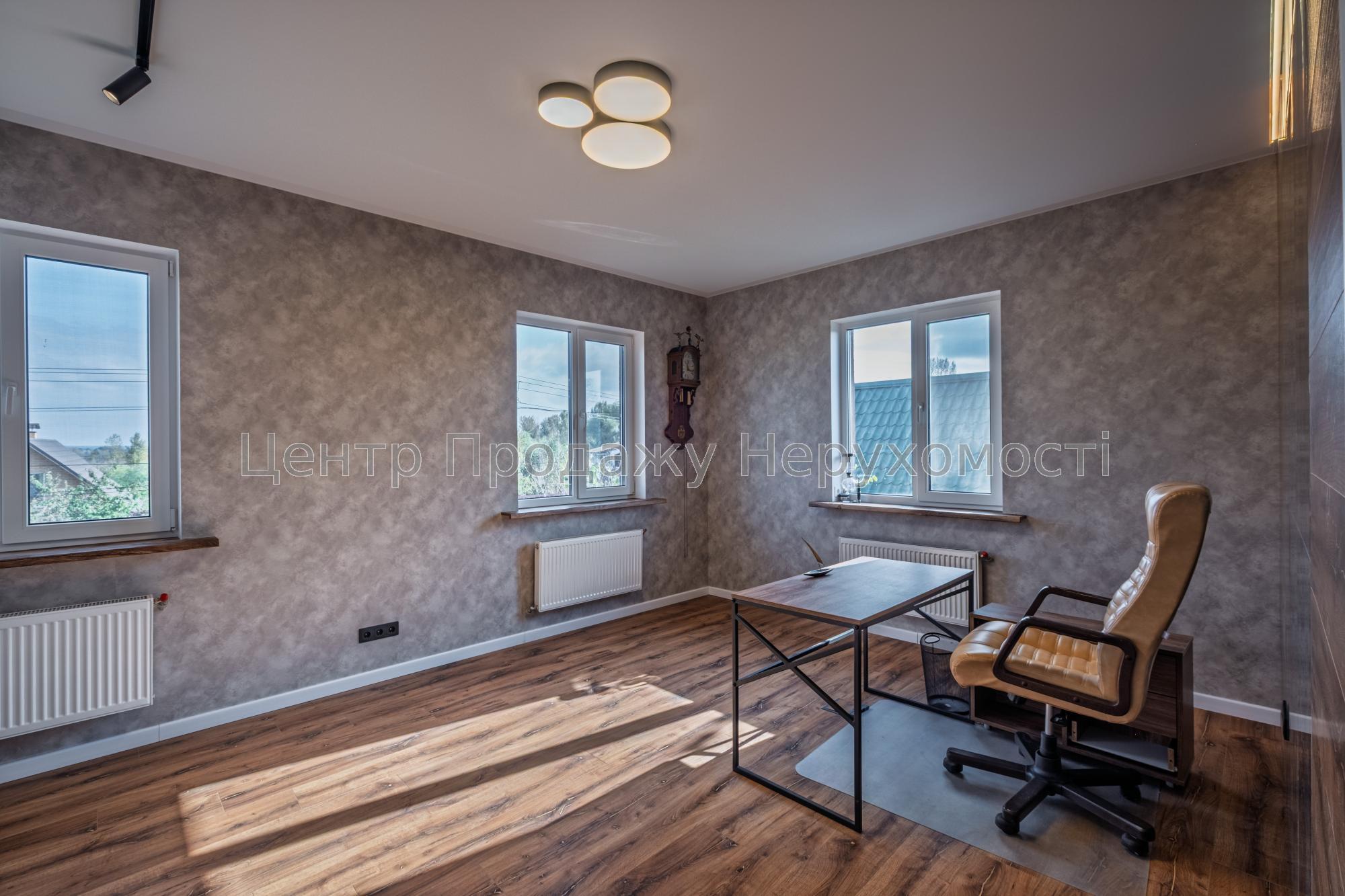 Фото Продам Будинок, який працює без світла18