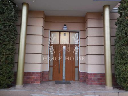 Здам 3-поверховий будинок