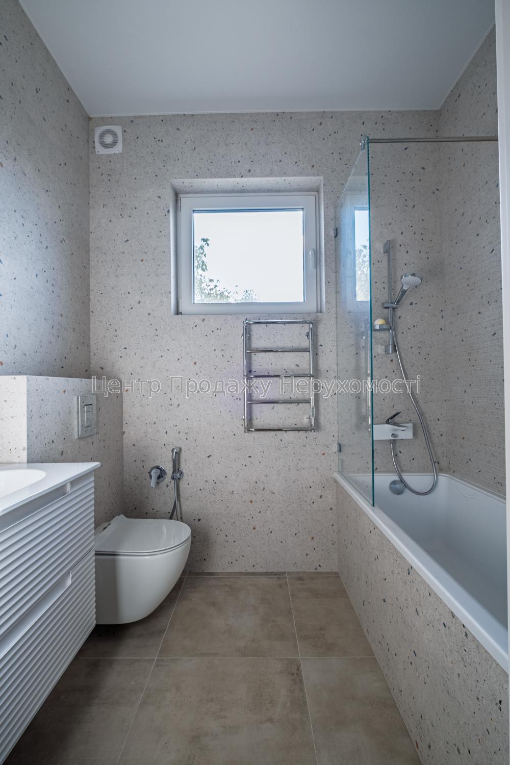 Фото Продам Будинок, який працює без світла30