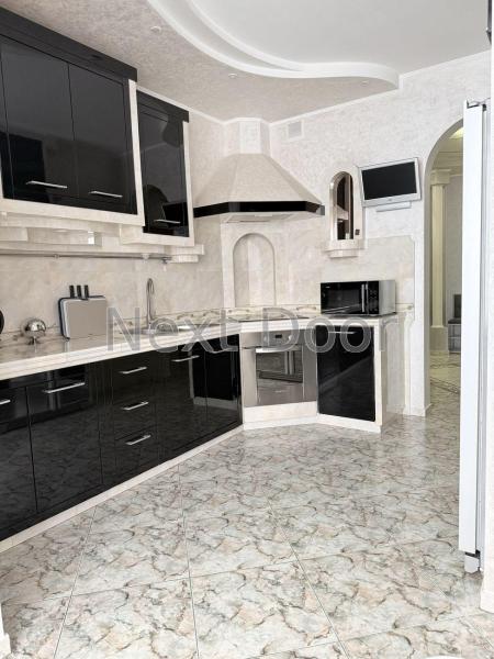 Продам 2-кімнатну квартиру