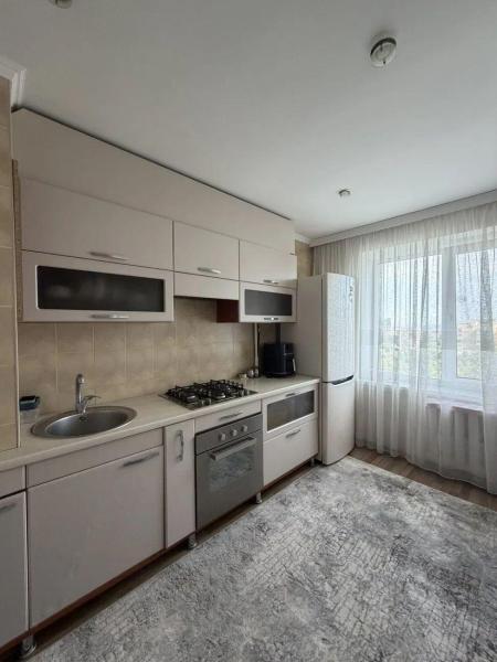 Продам 3-кімнатну квартиру