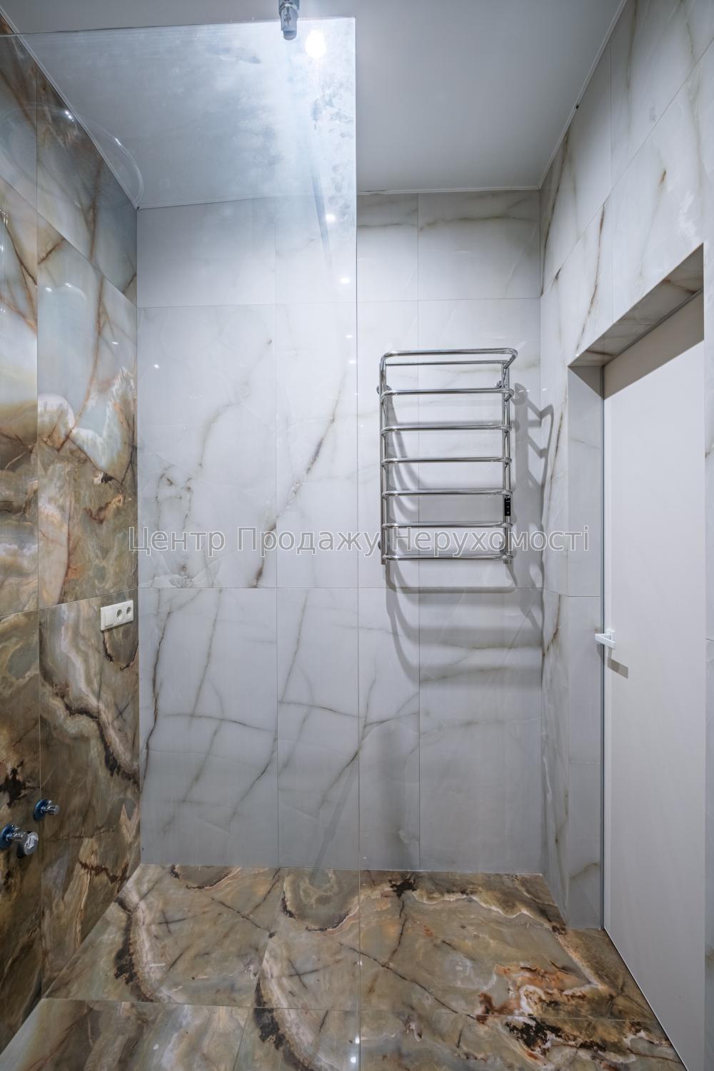 Фото Продам Будинок, який працює без світла13