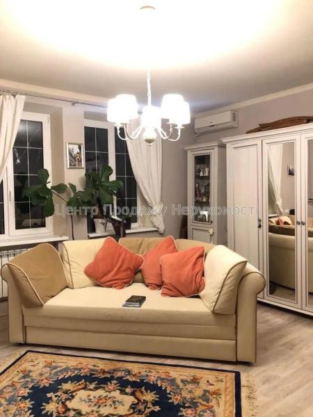 Продам 2-кімнатну квартиру