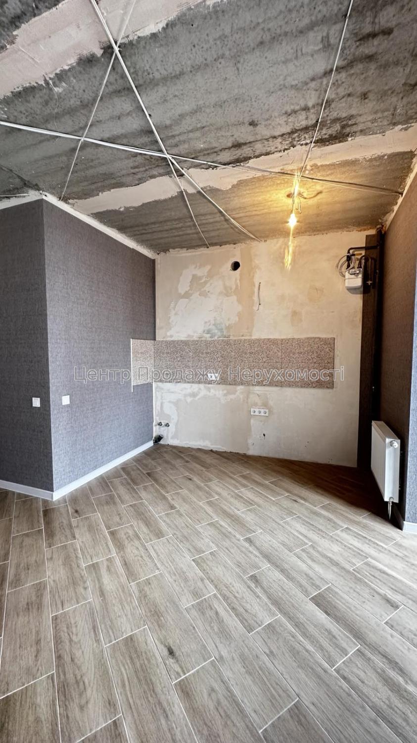 Фото Продаж 1-к квартири-судії. ЖК 
