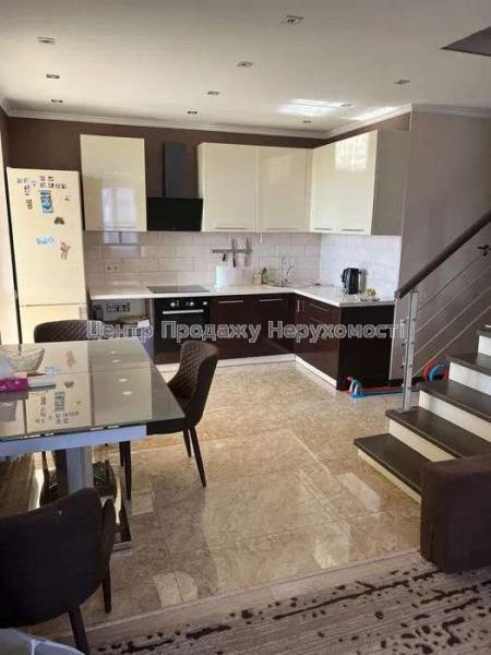 Продам 4-кімнатну квартиру в новобудові, ЖК&nbsp;вул.&nbsp;Плеханівська