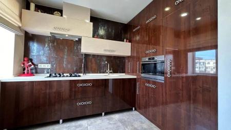 Продам 3-кімнатну квартиру