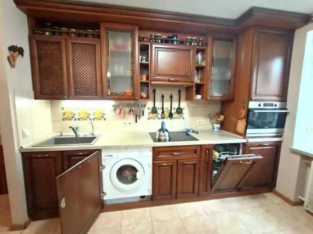 Продам 3-кімнатну квартиру