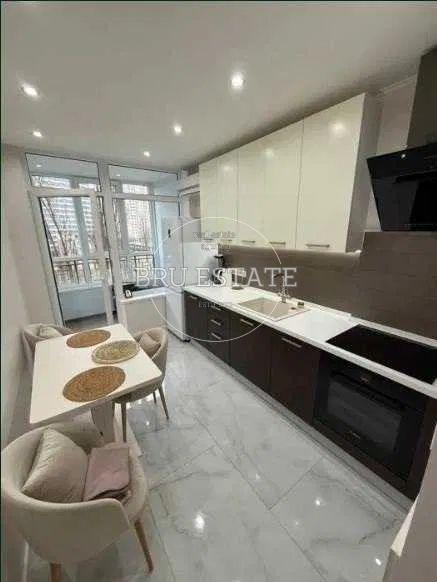 Продам 2-кімнатну квартиру