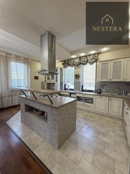 Продам 2-поверховий будинок