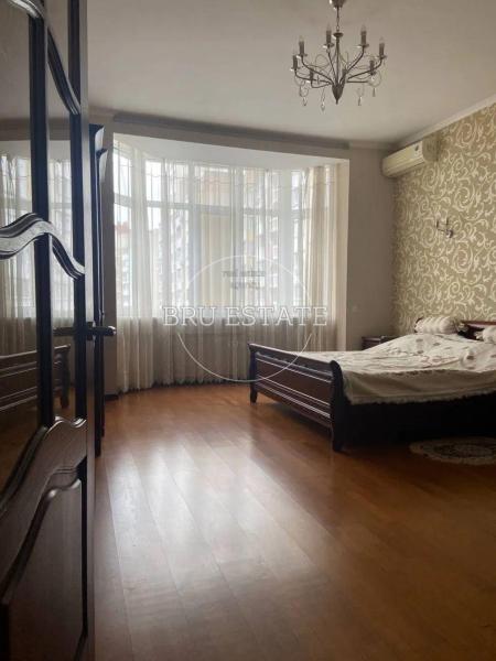 Продам 2-кімнатну квартиру