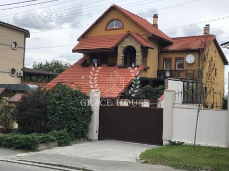 Продам 3-этажный дом