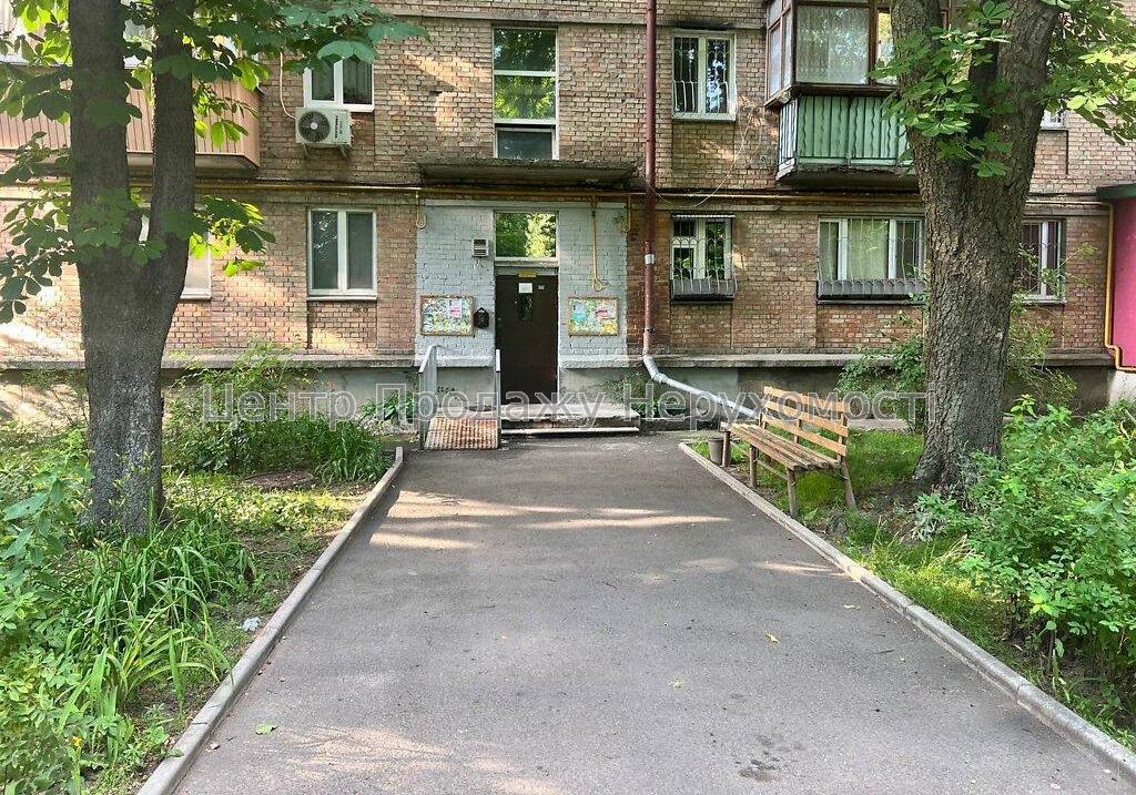 Фото Продаж 2-кімнатної квартири, на другому поверсі, Правий берег ІВ1