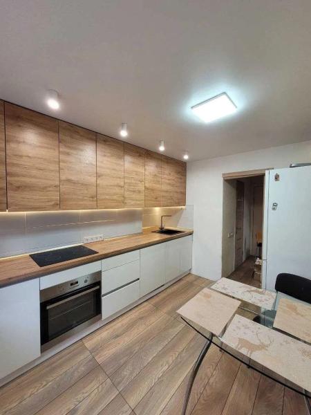 Продам 3-кімнатну квартиру