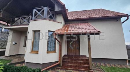 Продам 2-поверховий будинок