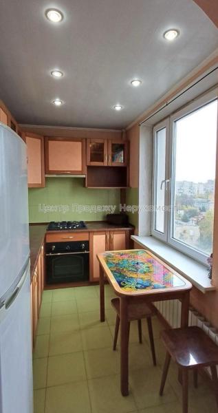 Продам 3-кімнатну квартиру