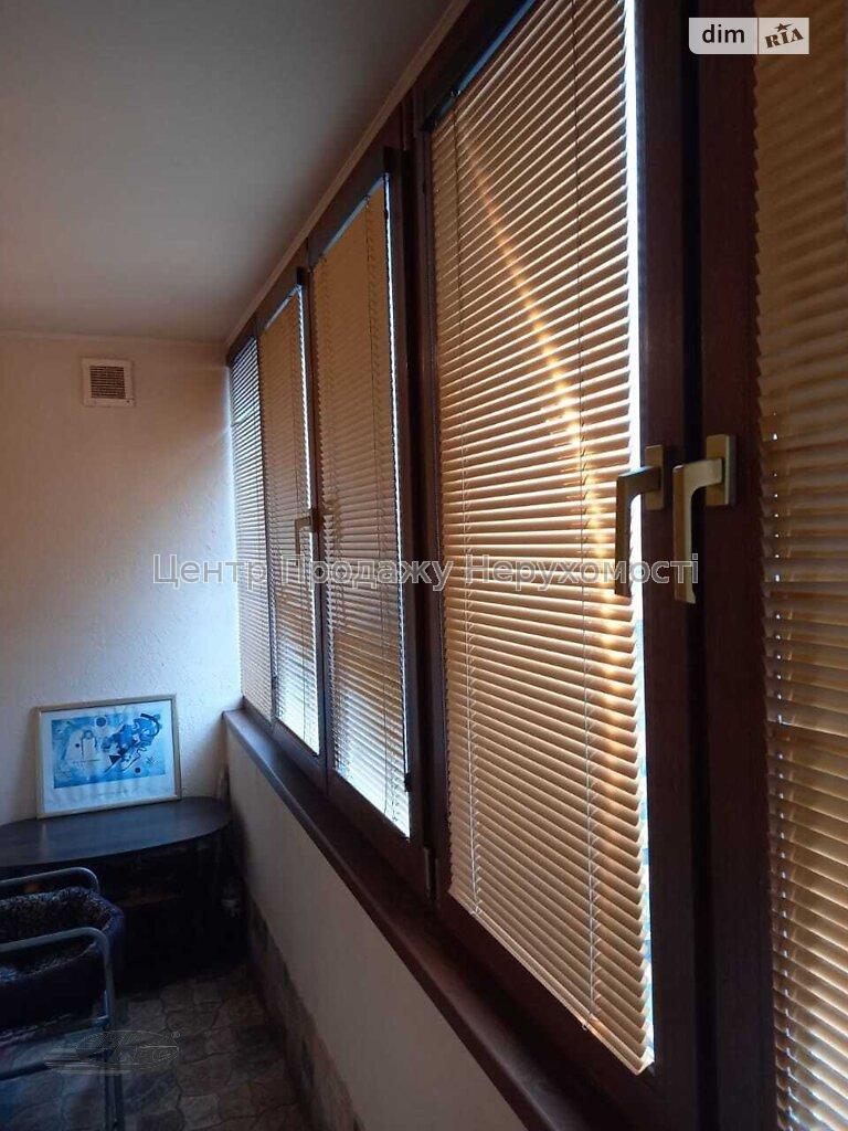 Фото Розкішна євродвушка з капремонтом у класичному стилі Павлівка5