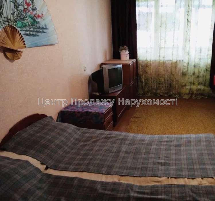 Фото У продажу 1 кімнатна квартира, метро Перемога4