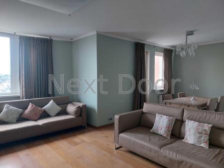 Продам 4-кімнатну квартиру