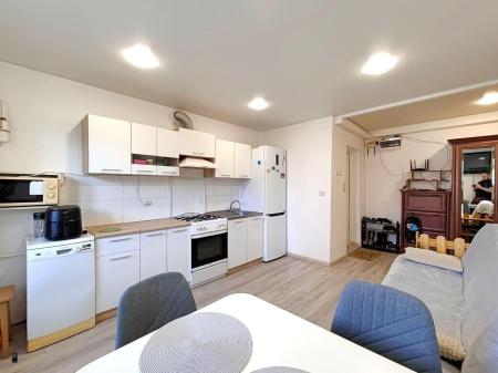 Продам 3-кімнатну квартиру