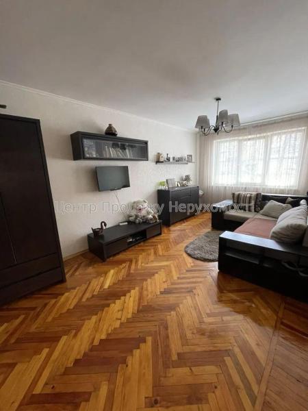 Продам 2-кімнатну квартиру