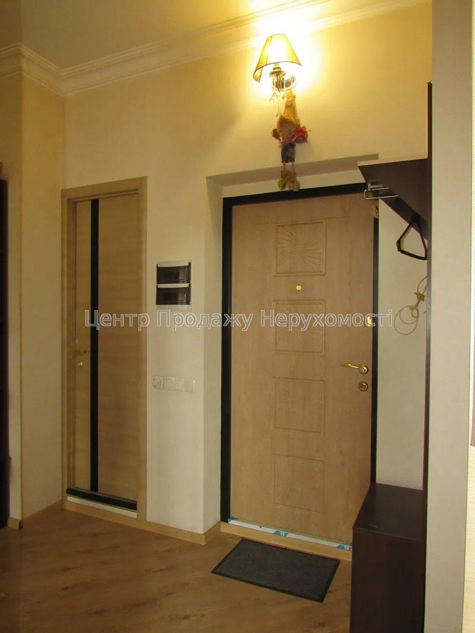 Фото Продаж квартири в Харкові - 2 к. ЖК 