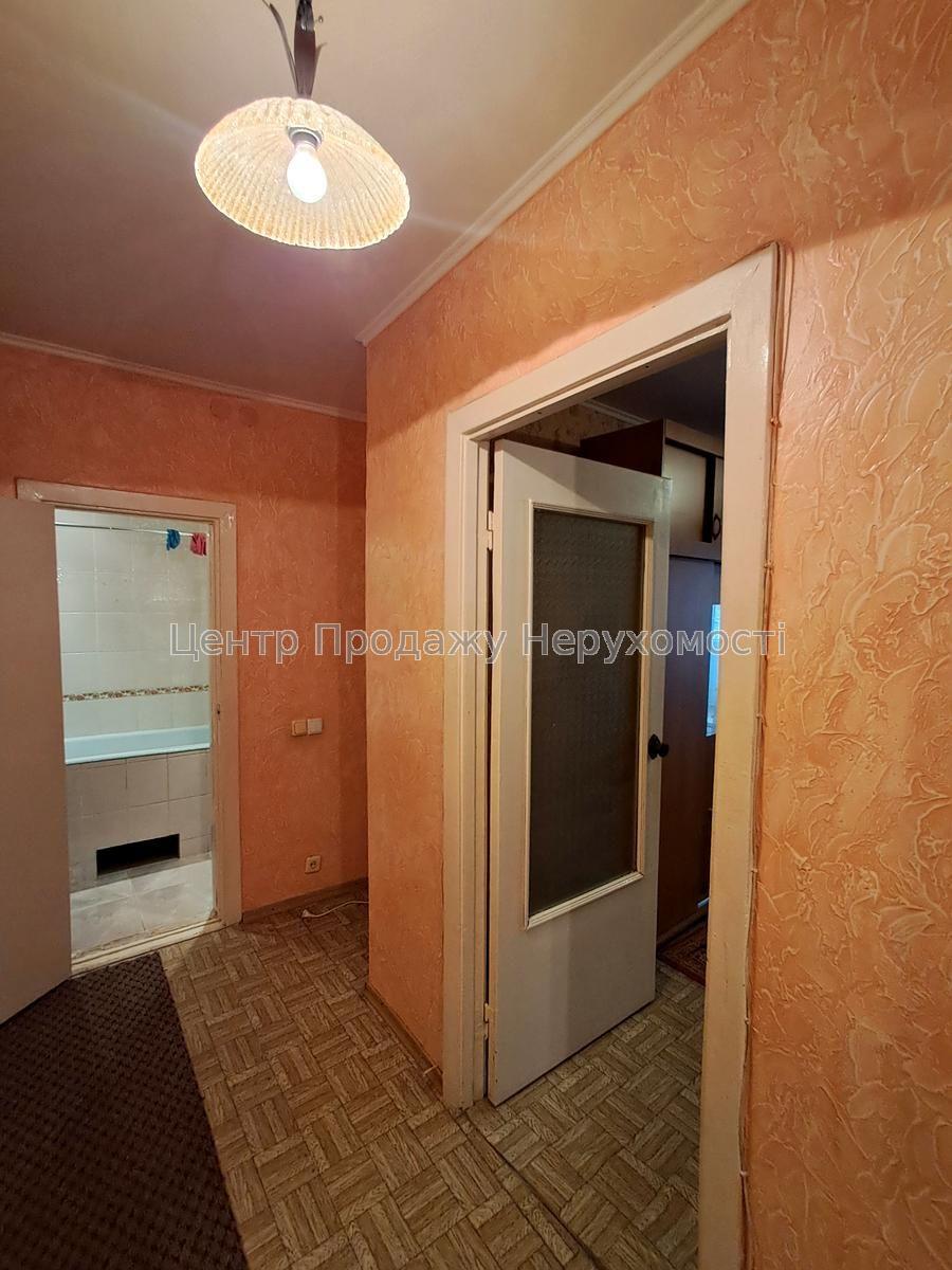 Фото Продам 1-кімнатну на Троєщині14