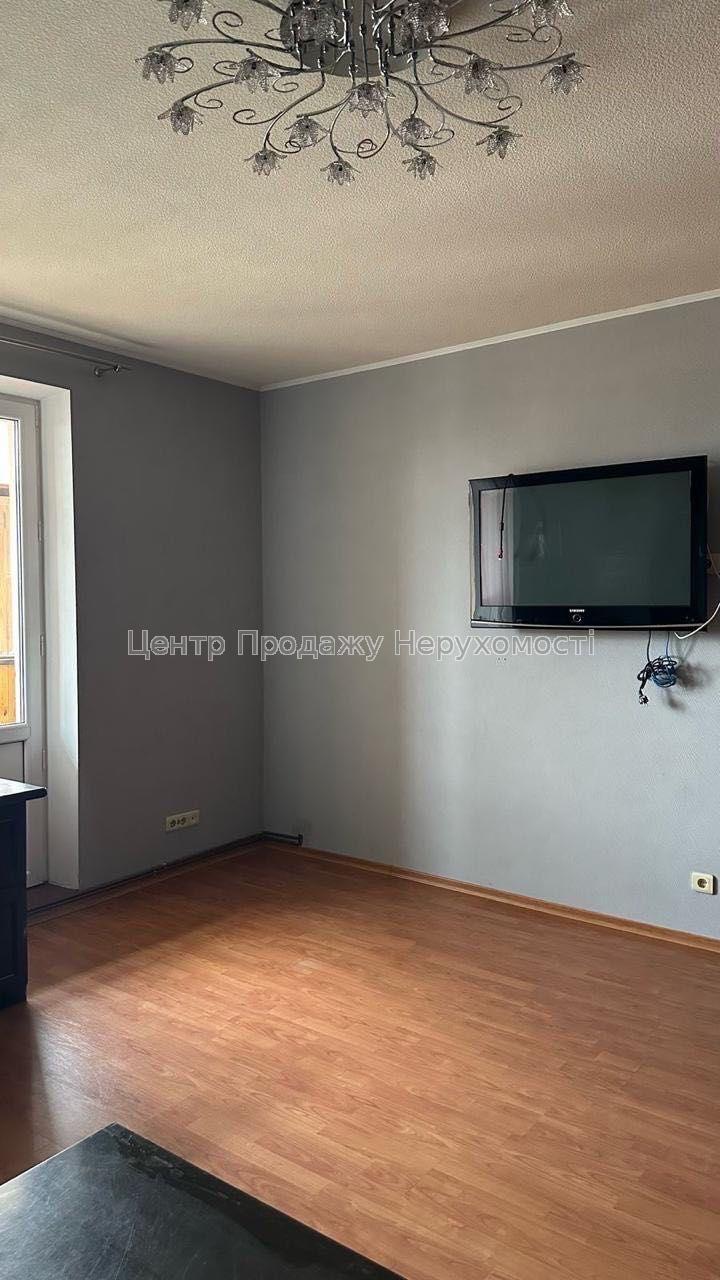 Фото 2кімн квартира з автономним опаленням біля метро9