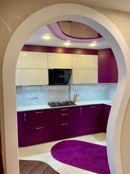 Продам 3-кімнатну квартиру