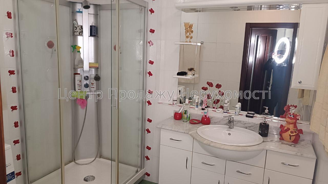 Фото Продам велику (62м2) 1к квартиру на Заліській 3а10