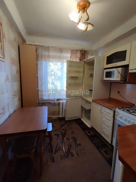 Продам 3-кімнатну квартиру