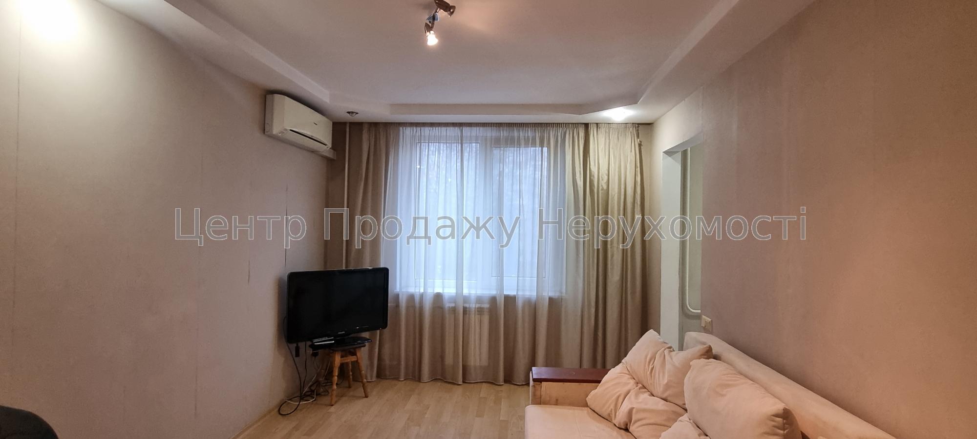 Фото Продаж 3 к квартира, Олексіївка, Л. Свободы 312