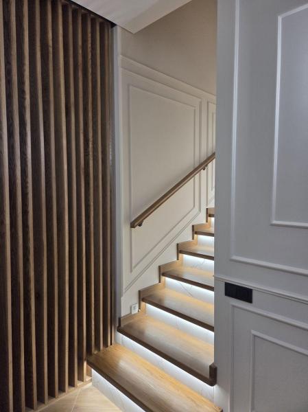 Продам 2-поверховий будинок