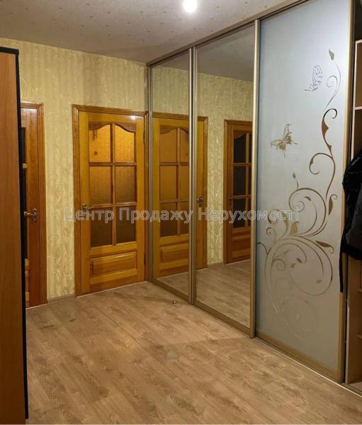 Продам 3-кімнатну квартиру