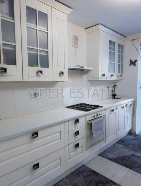 Продам 3-кімнатну квартиру