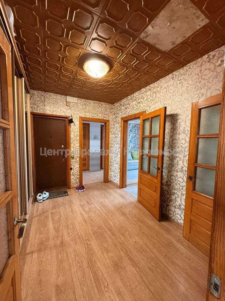 Фото Продаж трьохкімнатної квартири в Харкові. р-н Горизонт10
