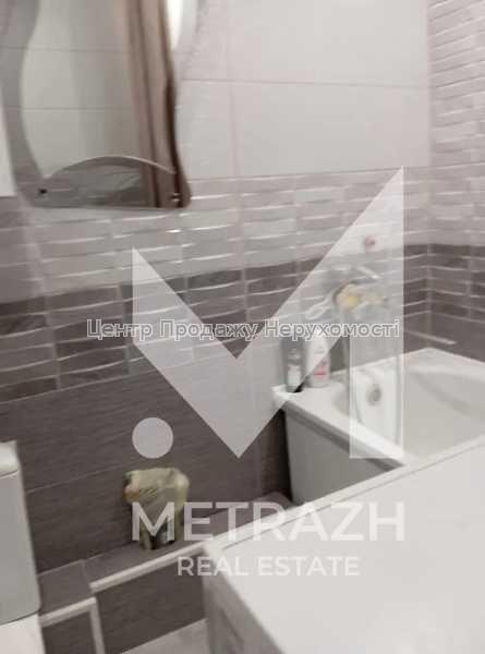 Фото 3-кімн квартира з сучасним якісним ремонтом біля ТРК 