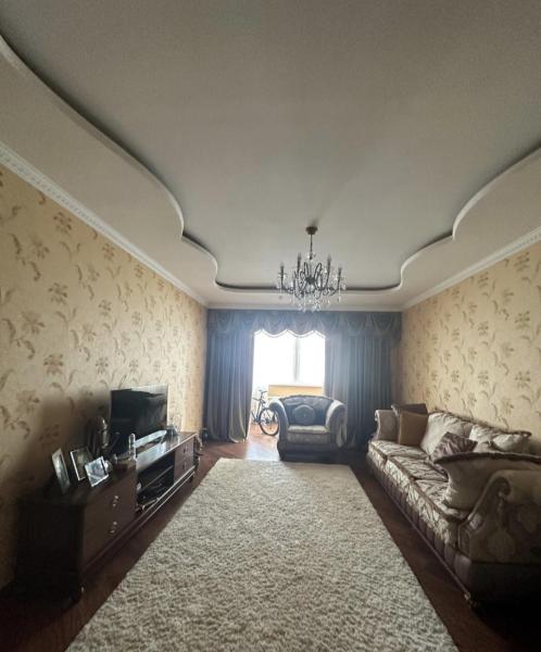 Продам 3-комнатную квартиру