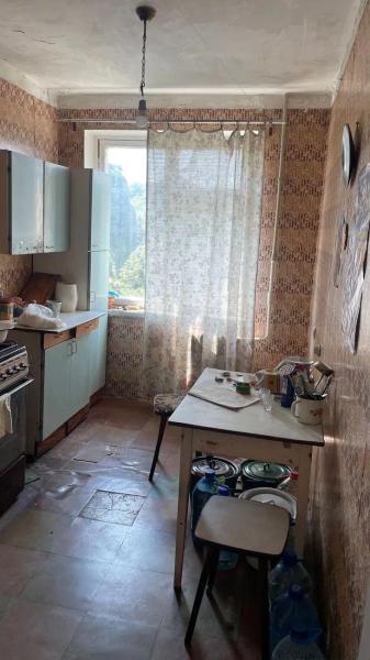 Продам 3-кімнатну квартиру