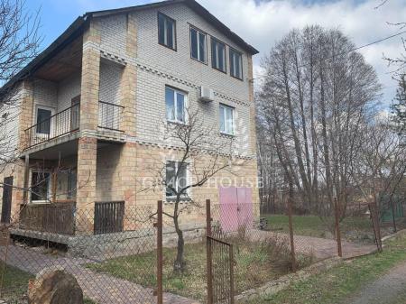 Сдам 2-этажный дачный дом