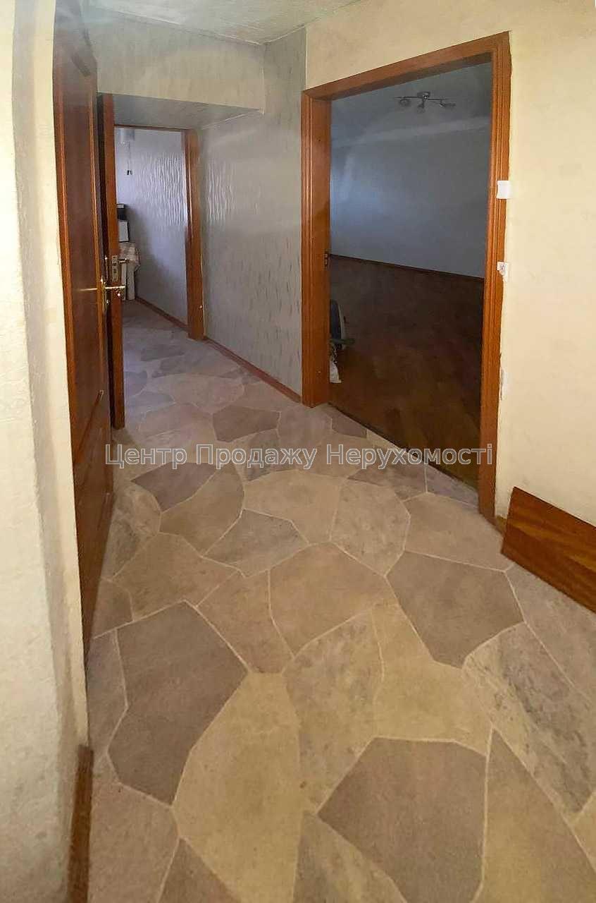 Фото 2к. Тобольска, метро Ботанічний сад9