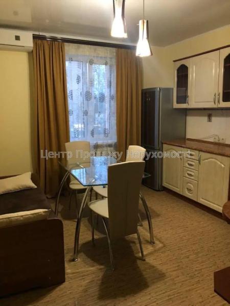 Продам 2-кімнатну квартиру