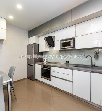 Фото Продаж 3 кімнатної квартири Аболмасова 4а м. Лівобережна3