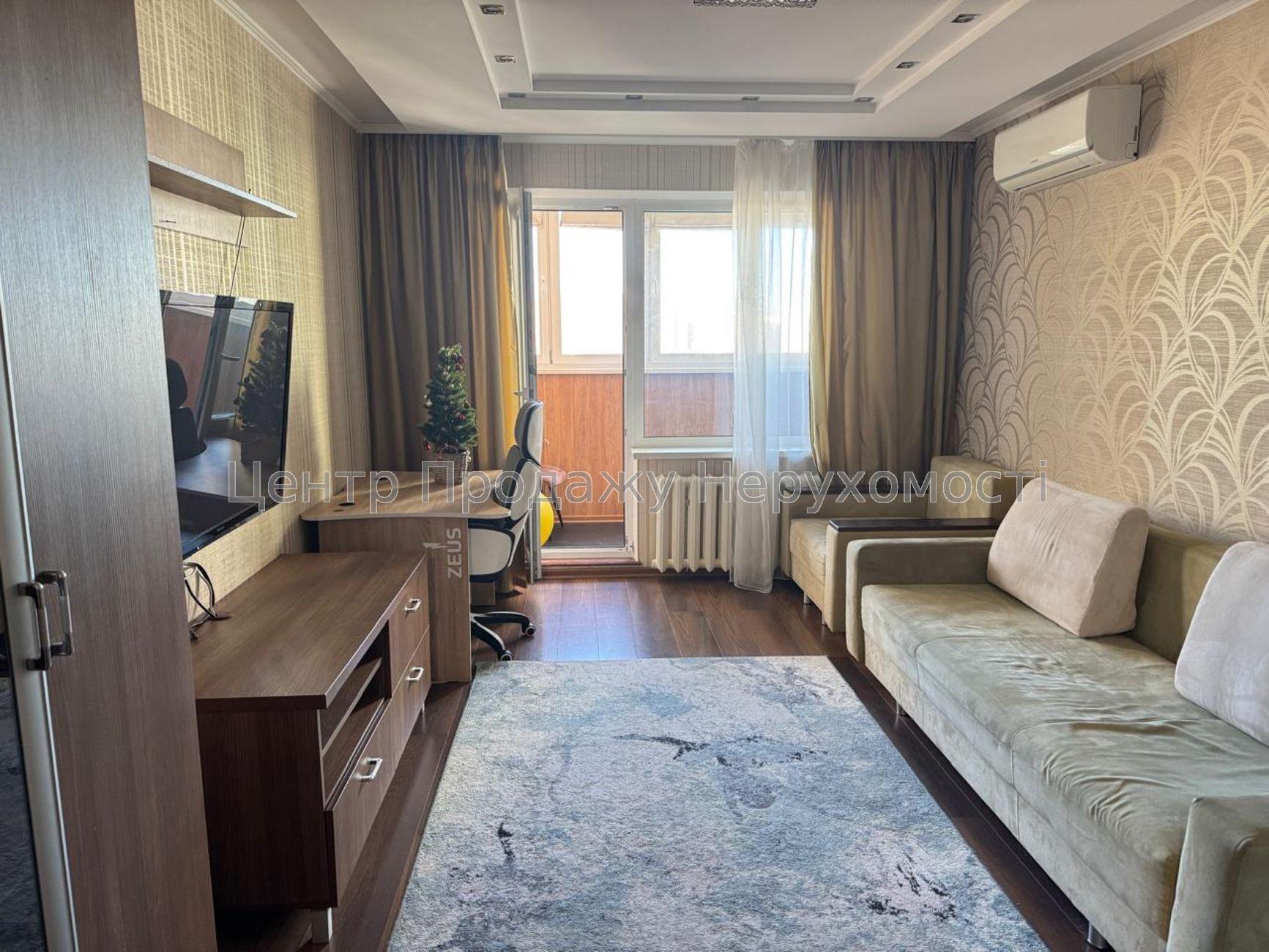 Фото Продаж двокімнатної квартири11
