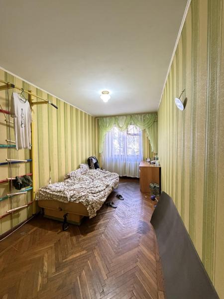 Продам 3-комнатную квартиру