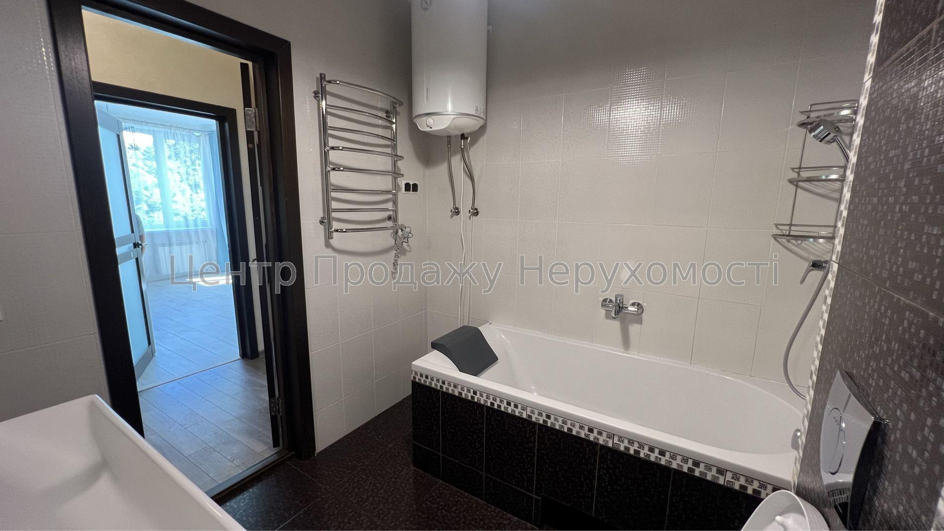 Фото Продаж 3-кімнатної квартири в Києві18