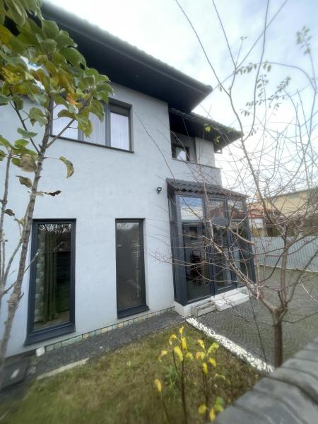 Здам 2-поверховий дуплекс