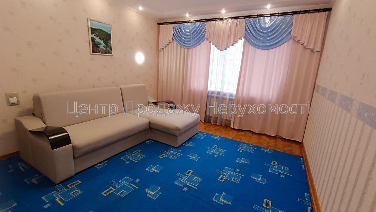 Фото Продам 3 к квартиру у центрі міста, з ремонтом, Q 88