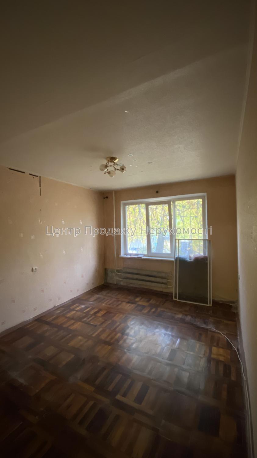 Фото Продам 3-кімнатну квартиру покращеного планування, вул. Амосова2