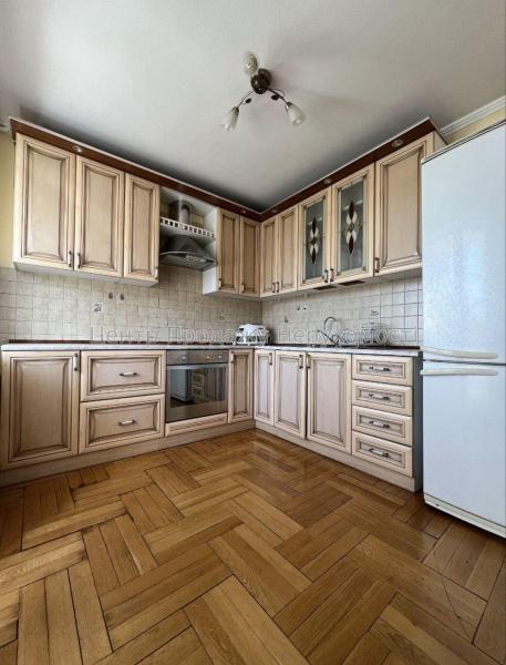Продам 3-кімнатну квартиру